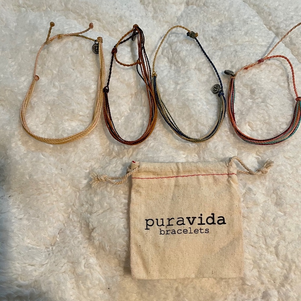 Pure vida adjustable bracelet